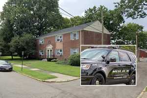 Police: Elmwood Park Man Stabbed In Chest Refuses Help, Gets Ride To Hospital