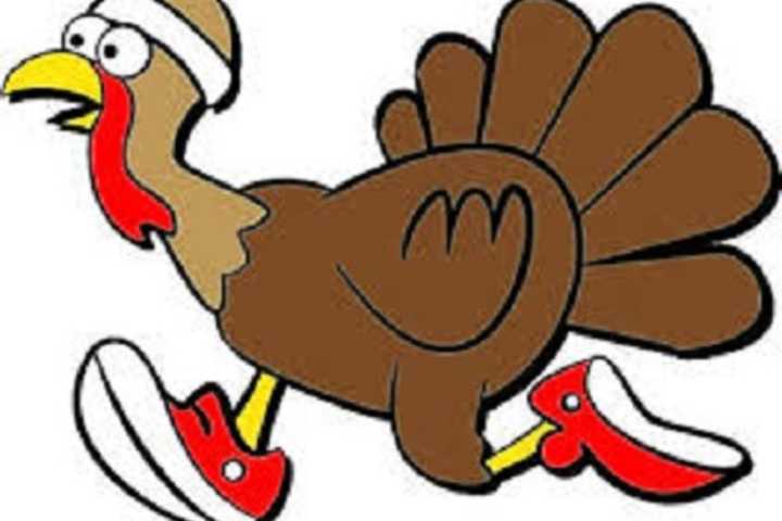Police Ask Drivers To Avoid Roads During 'Turkey Trot' 5K Race In Bedford