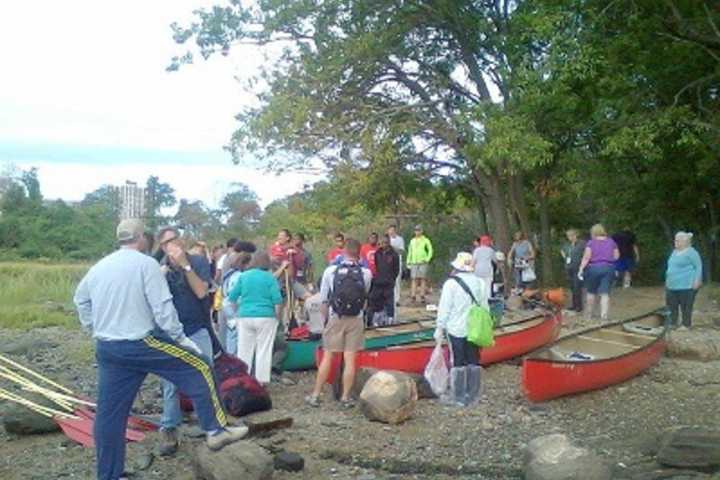 Mount Vernon Teens Help Volunteers Clean Up Bronx Wildlife Sanctuary