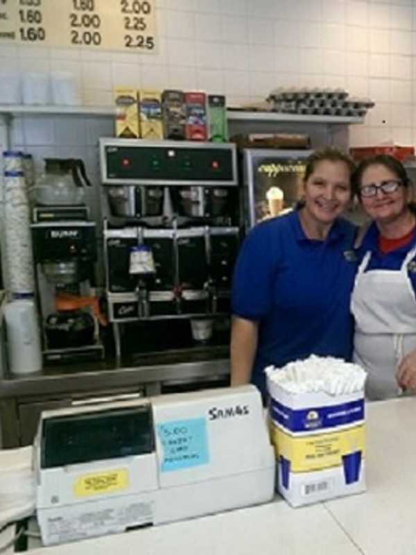 River Road Hot Bagels In Fair Lawn Vies For Top DVlicious Spot