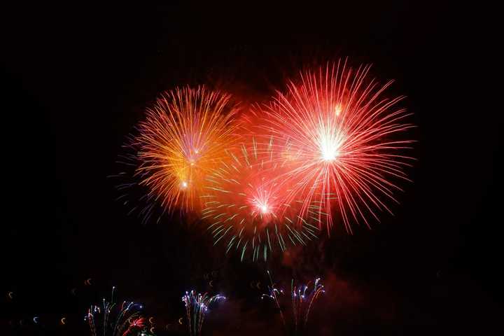 Five Long Island Fireworks Spectaculars On July 4th That Will Be A Blast