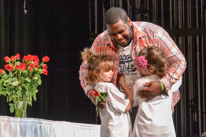 Sleepy Hollow Rose Ceremony Bids Farewell To Class Of 2016