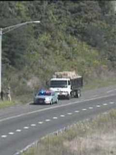 Accident Shuts Down Lanes On Route 8 In Bridgeport