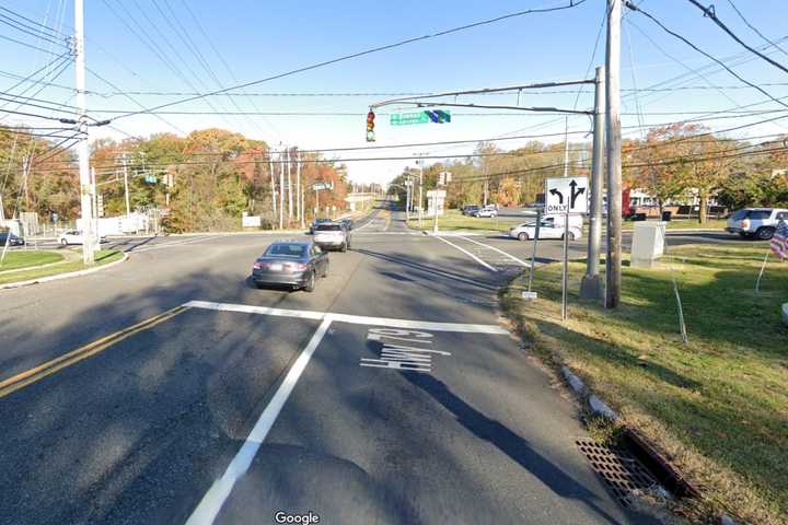 Van Strikes Central Jersey School Bus, Driver Wanted In Hit-And-Run: Police