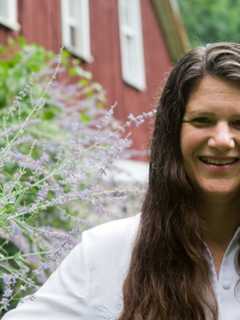 New Paltz Business Owner Collects Baby Carriers For Syrian Refugees