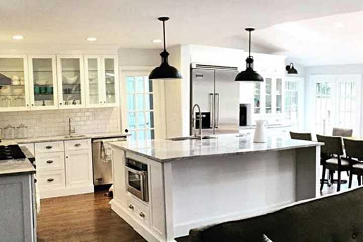 Old Tappan Designer Teaches Simple, Elegant Holiday Home Decor