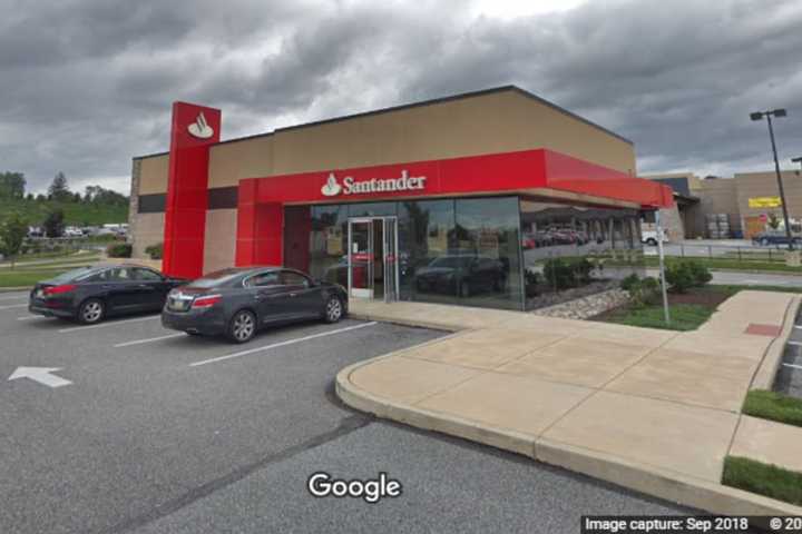 Man Robs Delco Bank With His Mother In The Car: Police