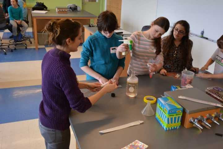 Student-Scientists Experiment At Westchester Community College