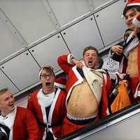 Orange County Man Arrested After Cop Is Punched In Face At SantaCon Pub Crawl