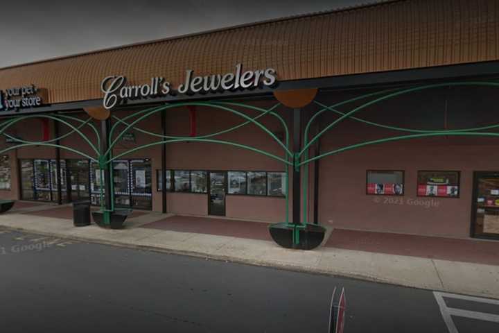 Man Swipes $22K Worth Of Diamonds From Doylestown Jewelry Store: Report