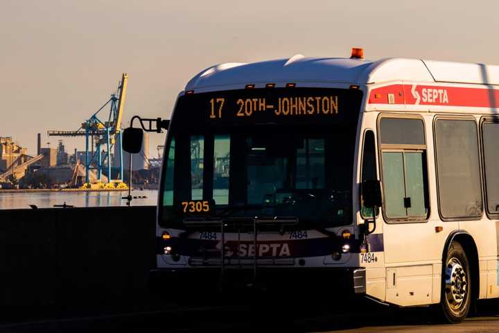 Patrol Car Rear-Ends SEPTA BUS: PA State Police