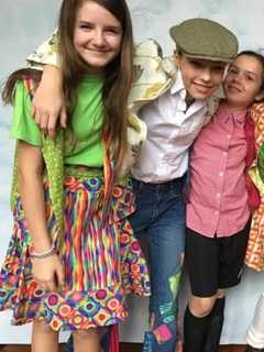 Palisades' Children's Shakespeare Theater Going International