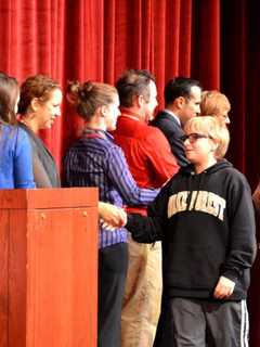 Sleepy Hollow MS Recognizes Honor Students, Those Who Sent Items To Troops