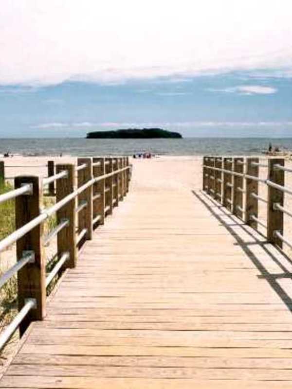 Search Intensifies For Man Swept Off Sandbar On Long Island Sound