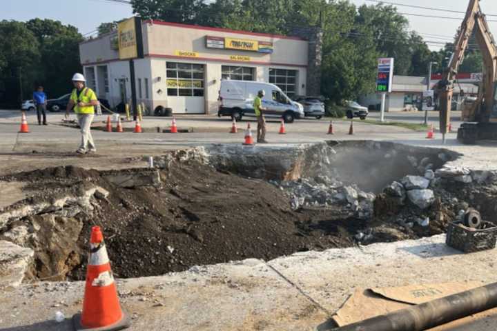 Large Sinkhole Reroutes Traffic On Route 202 In Montco: Authorities