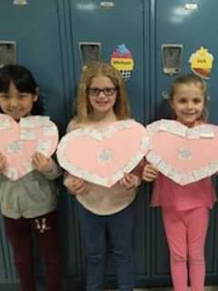 Students At Clarkstown's Woodglen Elementary Celebrate Valentine's Day