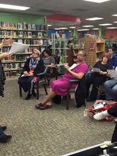 Bogota Library Sniffs Out The Value Of Essential Oils