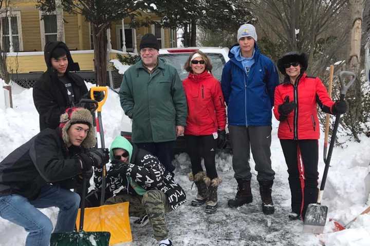Mahwah Harnesses 'Pioneer Spirit Of Yesteryear' To Dig Out Veteran