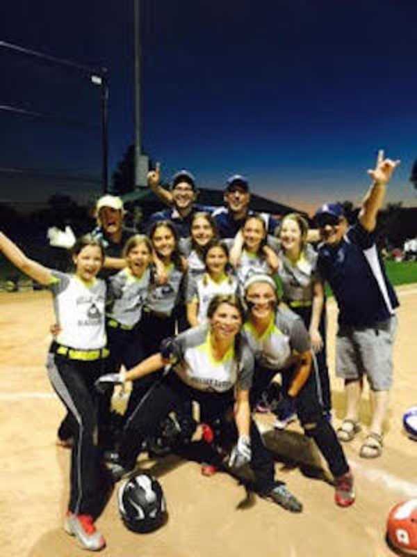 Rowayton Softball Team Wins League Championship