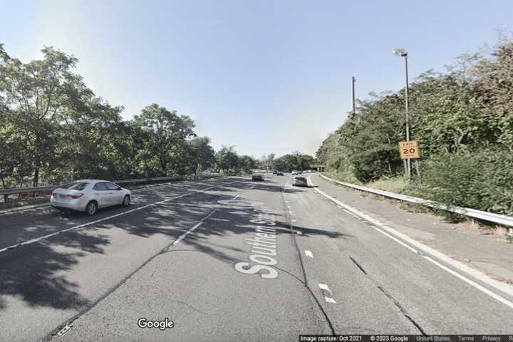 Fatal Crash On Southern State Parkway: Long Island Man Veers Across Lanes, Hits Poles