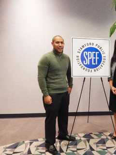 First Niagara Bank Gives Stamford Mentoring Program $5,000 Grant