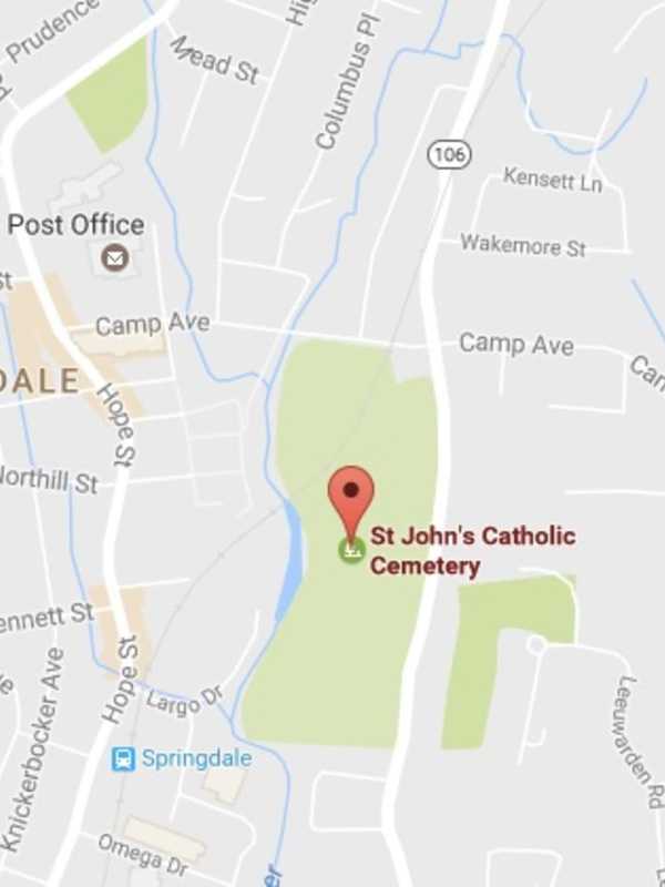 Purse Stolen From Car At Cemetery In Darien In Smash-And-Grab Burglary
