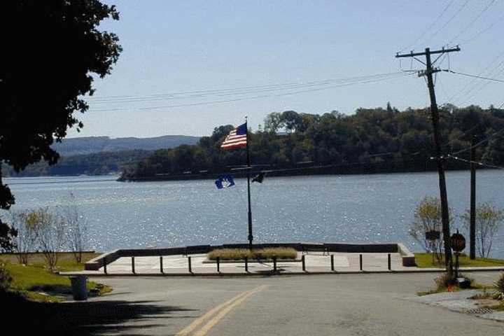 Town Of Cortlandt Dedicates Helen Lindsey Memorial Garden