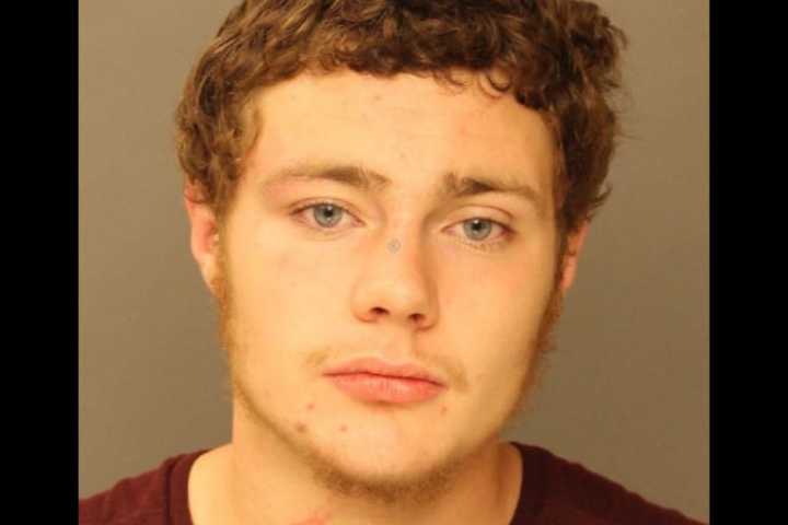 Lancaster Man Threatens To Rob, Shoot Locals Unless They Drive Him To Philly; Injures Police