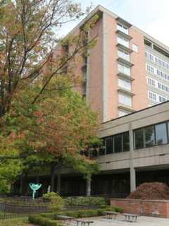 Lawsuit Reportedly Challenges Pomona Summit Hospital Closing Its Doors