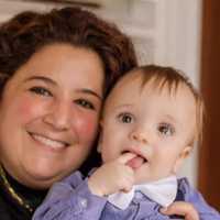 <p>Late Farmingdale High School band director Gina Pellettiere and her 2-year-old son Joseph.</p>