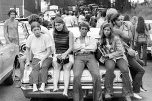 Teaneck Meetup Plays Woodstock Music For 47th Anniversary