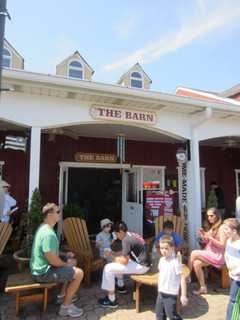 Closter Chamber Hosts Oct. 16 Meet & Greet At The Barn