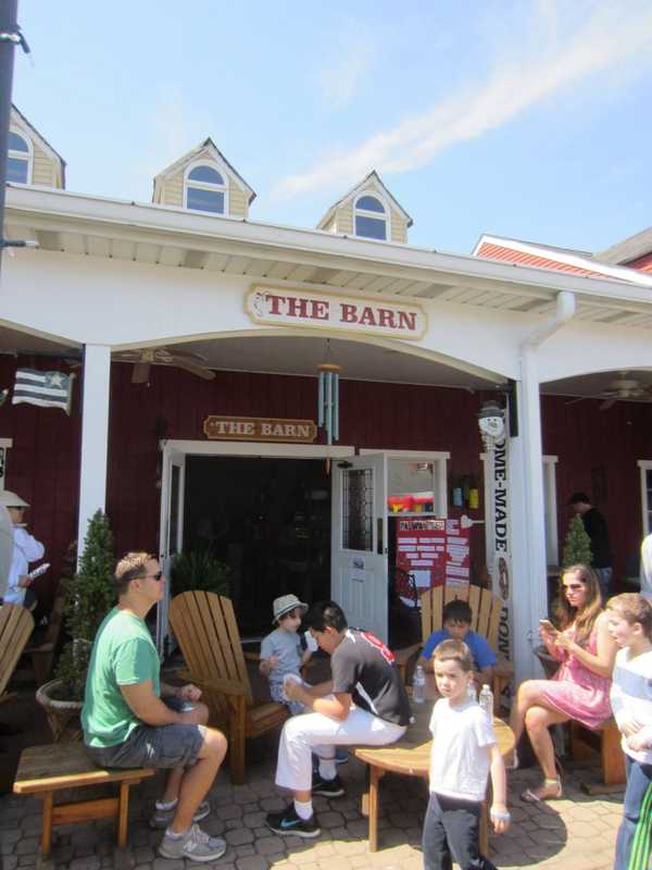 Closter Chamber Hosts Oct. 16 Meet & Greet At The Barn