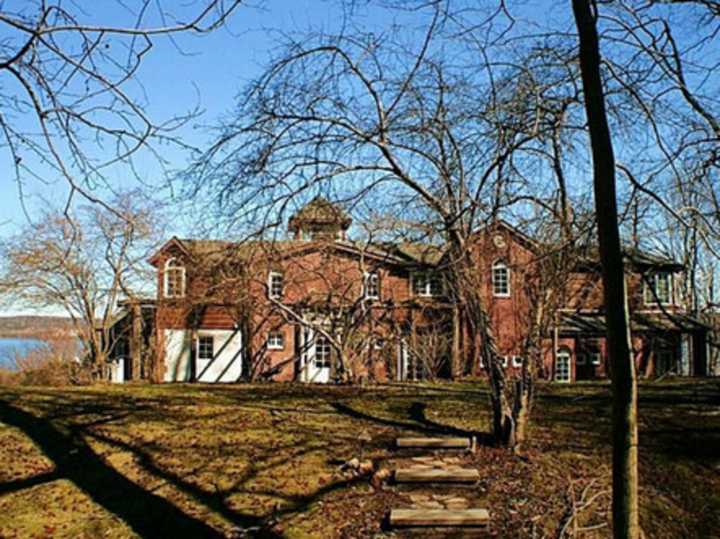 A 5,880-square-foot home overlooking the Hudson River in historic Snedens Landing.