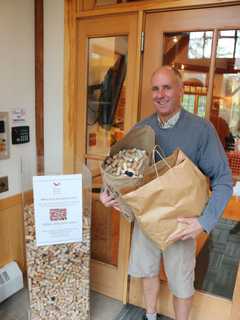 Save Your Corks This Holiday Season To Help The Darien Nature Center