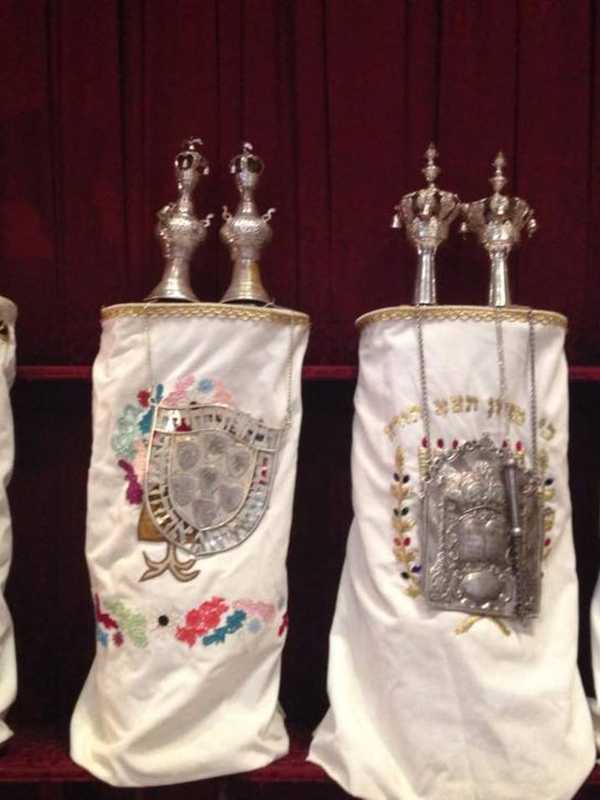 Bedford's Temple Shaaray Invites Community To High Holy Day Services