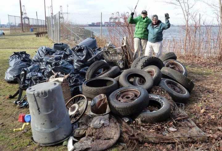 Whole Foods Market Ridgewood, Paramus and Edgewater on Jan. 13 will help the Hackensack River.