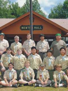 Northvale Scout Organizes Veterans' Banner Display