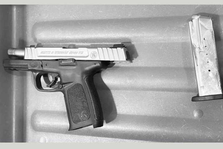 New Orleans Woman Stopped With Loaded Gun At Newark Airport