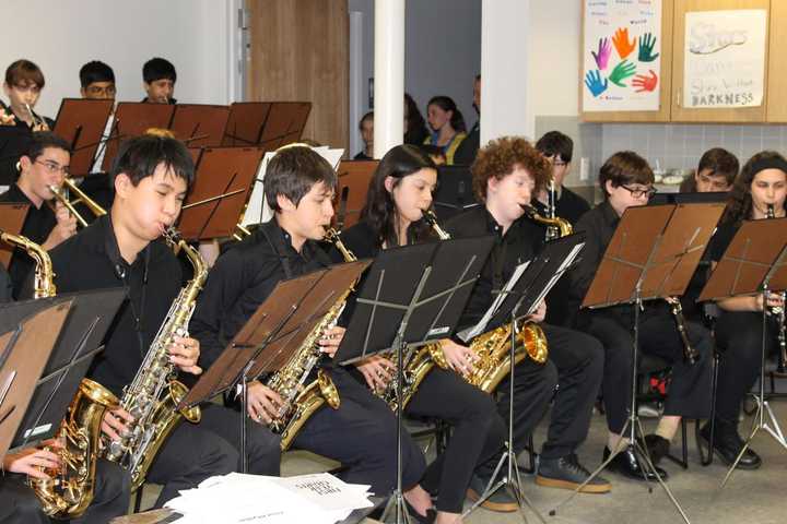 Scarsdale Middle School Students Perform At Open Arms Men's Shelter