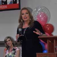 <p>Fox 5 television news reporter Lisa Evers delivered the keynote address.</p>