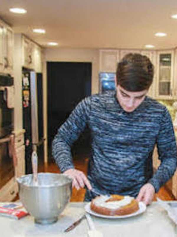 DV Home Cooking: Whipping Up Decadent Carrot Cake