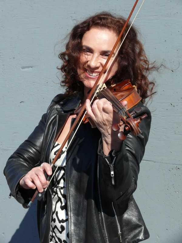 Violinist Elektra Kurtis-Stewart Plans Performance at Scarsdale Recital