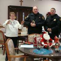 <p>Blauvelt Dominican Sister Loretta Lynch and members of the Orangetown Police Department.</p>