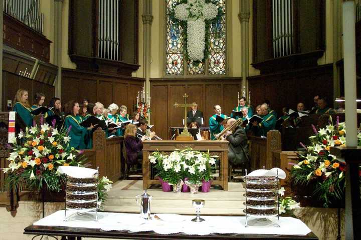 First Presbyterian Church Of Englewood Organizes Easter Week Services
