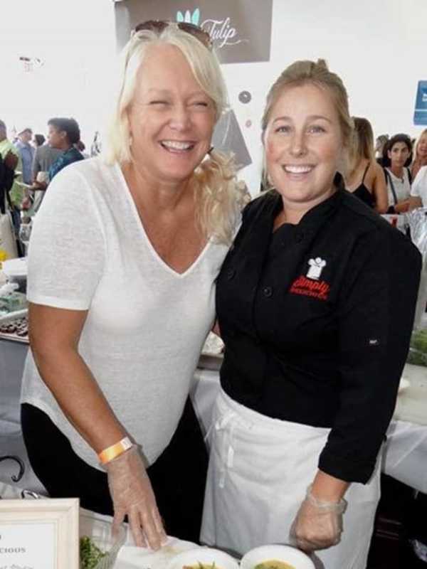Norwalk's Simply Delicious Celebrates One Year Of Delivery Service