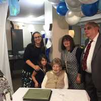 <p>Laura Nochomovits and her family celebrate her 101st birthday.</p>