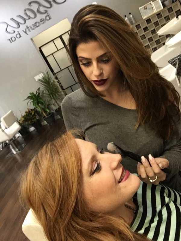 Add Flair To Your Holiday Makeup With Tips From Bergen County Expert
