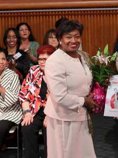 Cheryl Lynn Brannan Of Yonkers Gains Woman Of Distinction Award