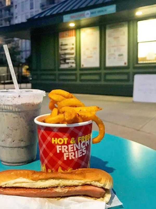 Mamaroneck Staple Walter's Opens New Location